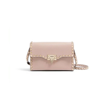 VALENTINO GARAVANI SMALL ROCKSTUD GRAINY CALFSKIN CROSSBODY BAG 7W2B0181VSF_P45 (22.5*15*6cm) VALENTINO GARAVANI SMALL ROCKSTUD GRAINY CALFSKIN CROSSBODY BAG 7W2B0181VSF_P45 (22.5*15*6cm)